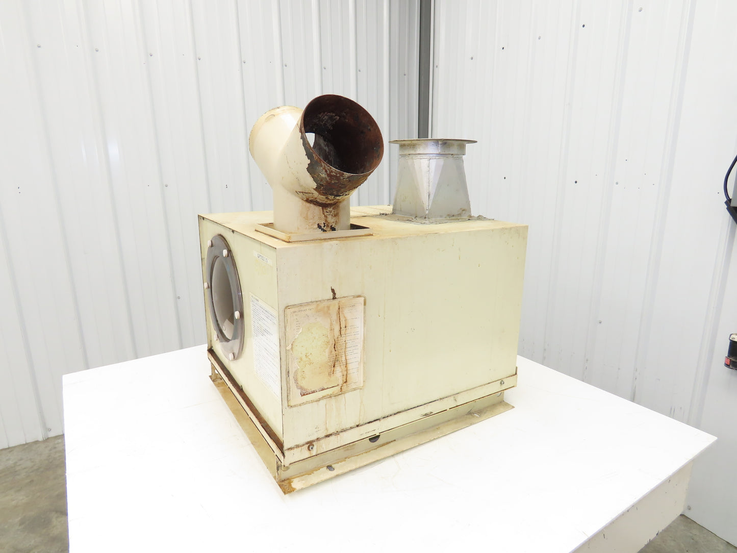 Kuraco ASST-103LL Oil Mist Collector Unit 220V 3Ph 5.75" Inlet 0.750kw