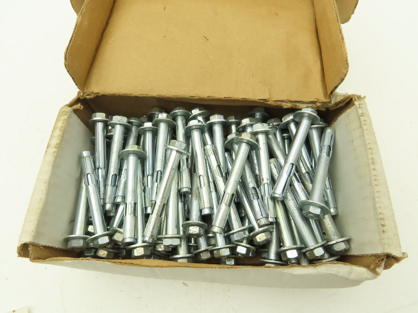 Wej-It HSA5622 Hex Head Sleeve Anchor Lot of 100