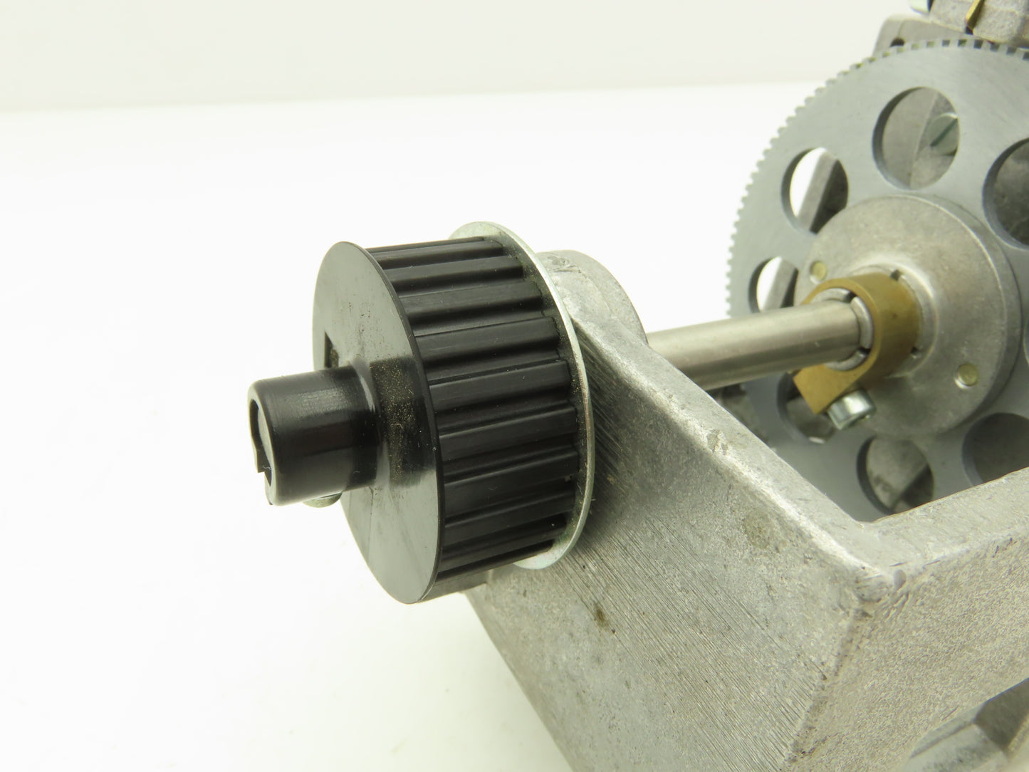 Rapidsyn 34D-9106D Dana Stepper Motor Assy 1.8 Step Angle 2.9VDC RPM 60CPS 3.0 A