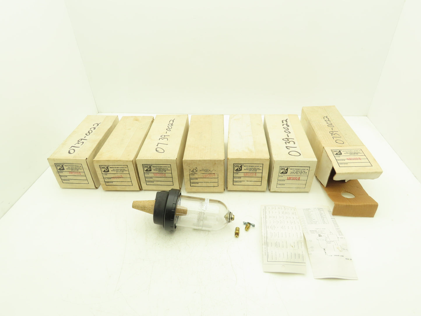 MP Master Pneumatic MRS100-8 Pneumatic Air Silencer Reclassifier 1" NPT Lot of 7