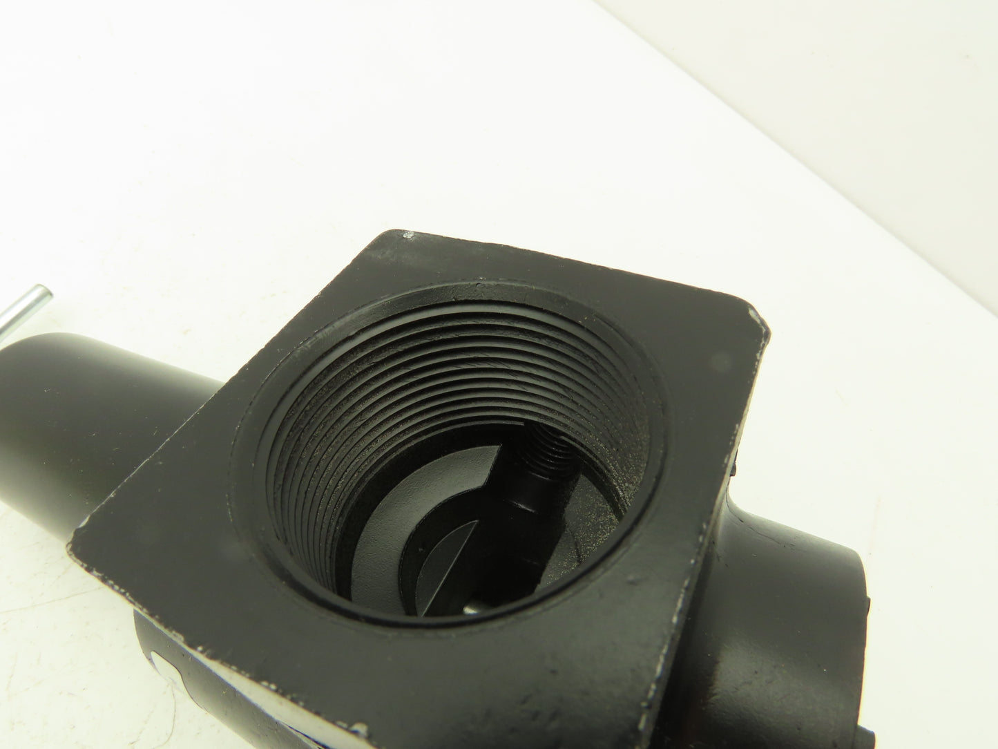 Parker 08R713AB Pneumatic Air Pressure Regulator 1-1/2" NPT