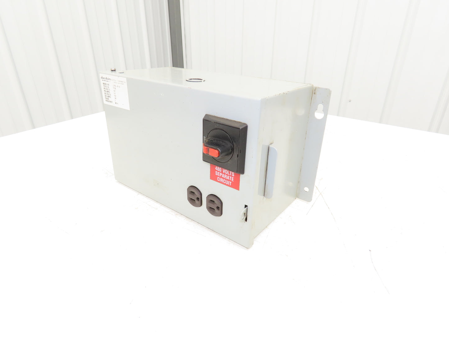 Daykin LTFS-01 U Stepdown Power Transformer Disc 2000VA HV 480V LV 120V 1PH