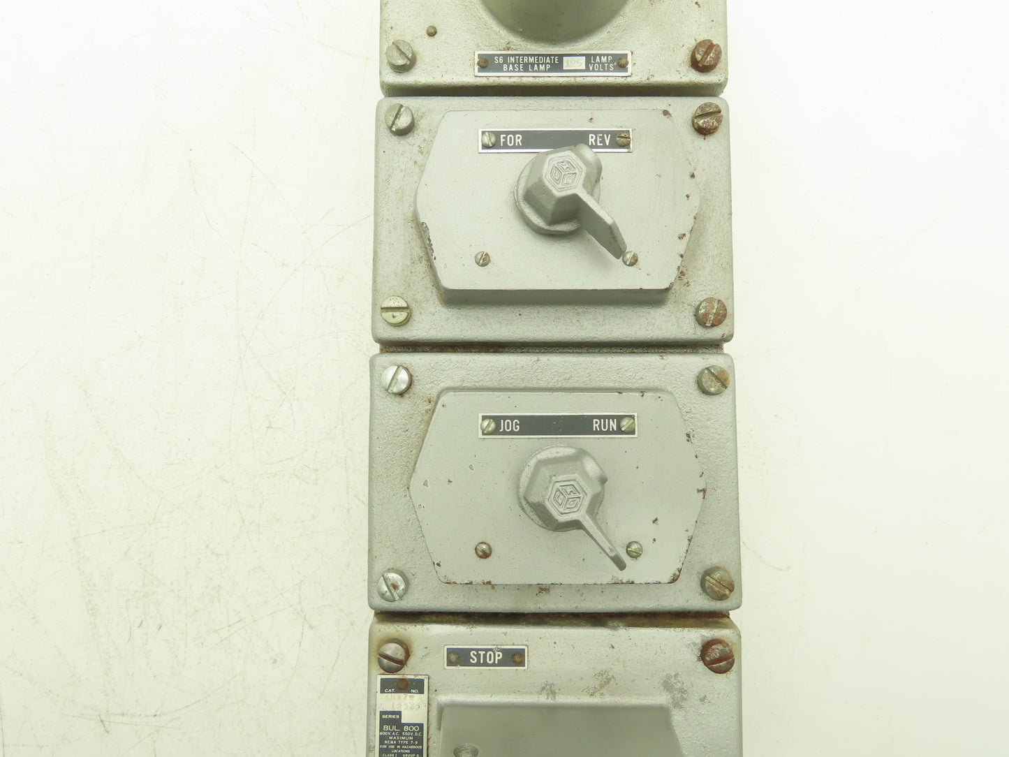 A-B 800-4HW7-12335 Heavy Duty Explosion Proof Selector Pushbutton Station Pilot