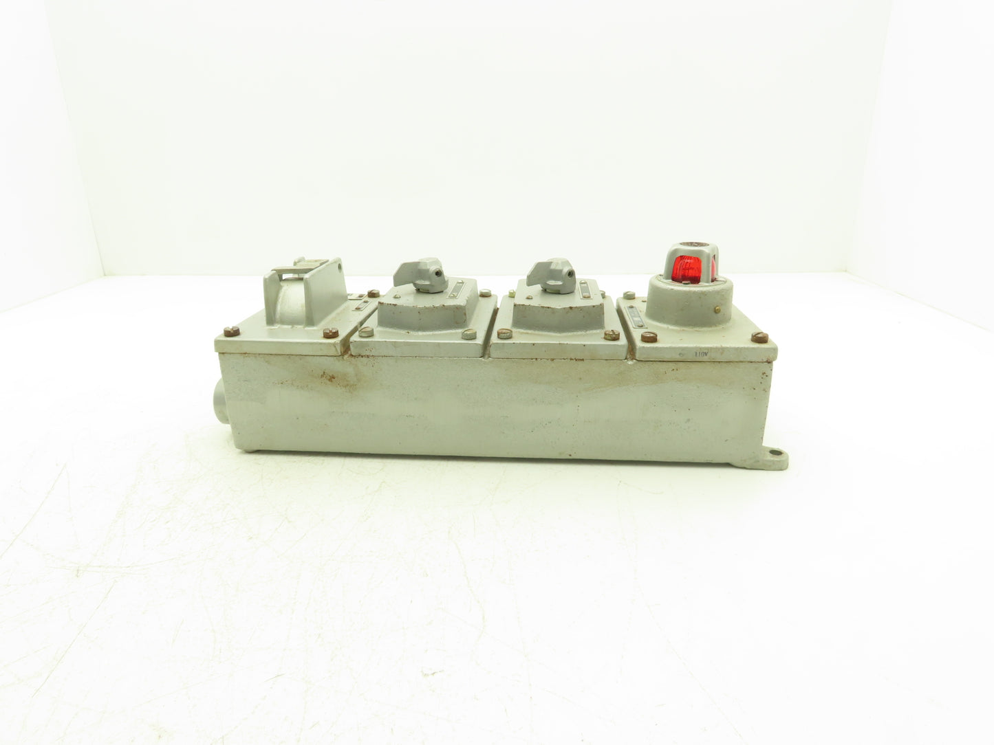 A-B 800-4HW7-12335 Heavy Duty Explosion Proof Selector Pushbutton Station Pilot