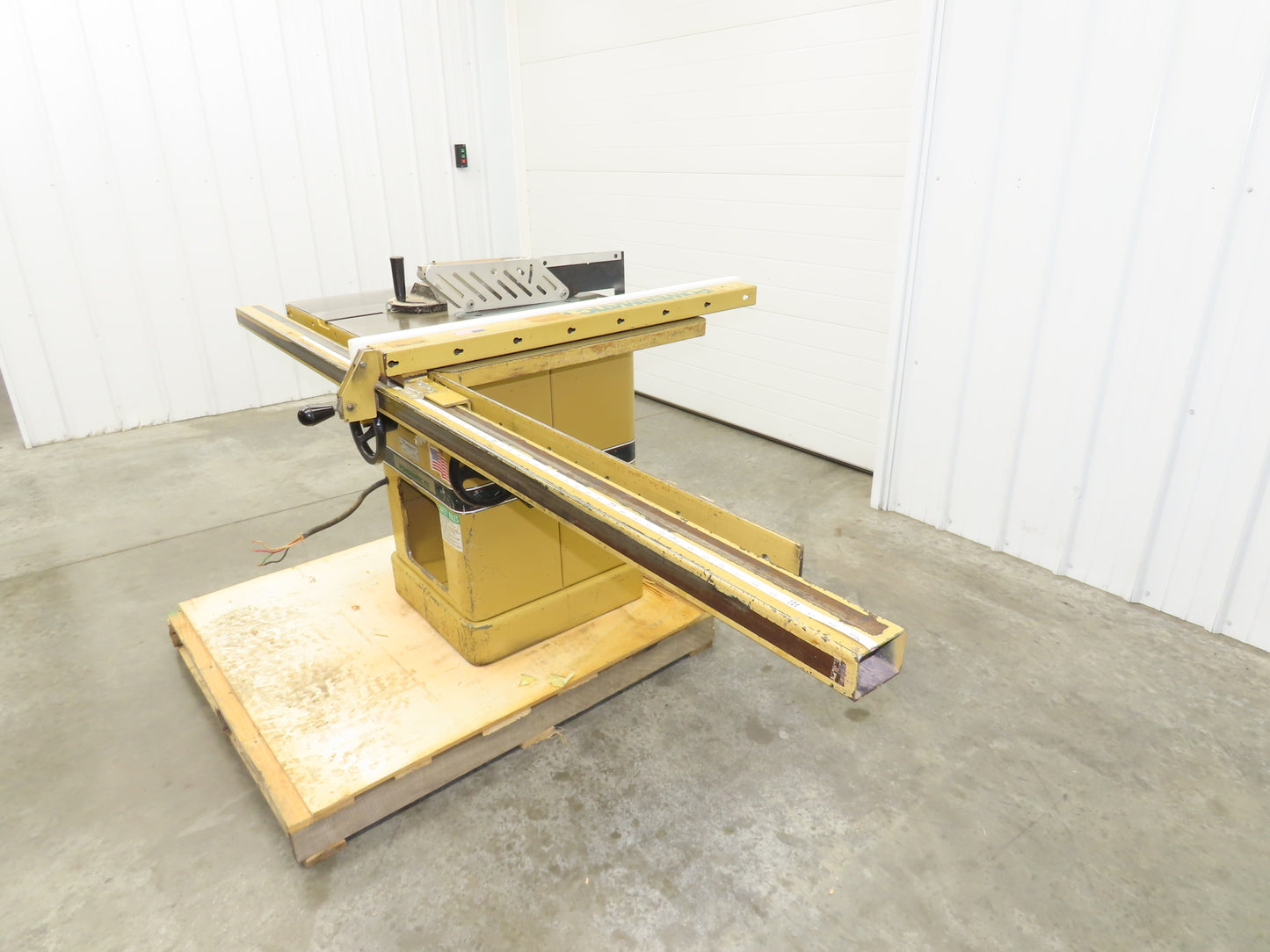 Powermatic 66 Table Saw 10" Tilting Arbor 3Ph 5Hp 230/460V 52" Fence