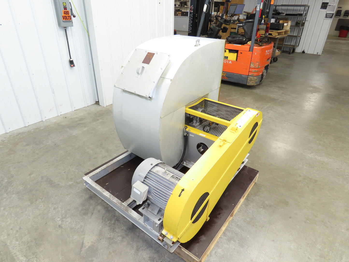 Asahi Backward Inclined Centrifugal Blower 21" Impeller 3Ph 5.5kw 230V 5826CFM