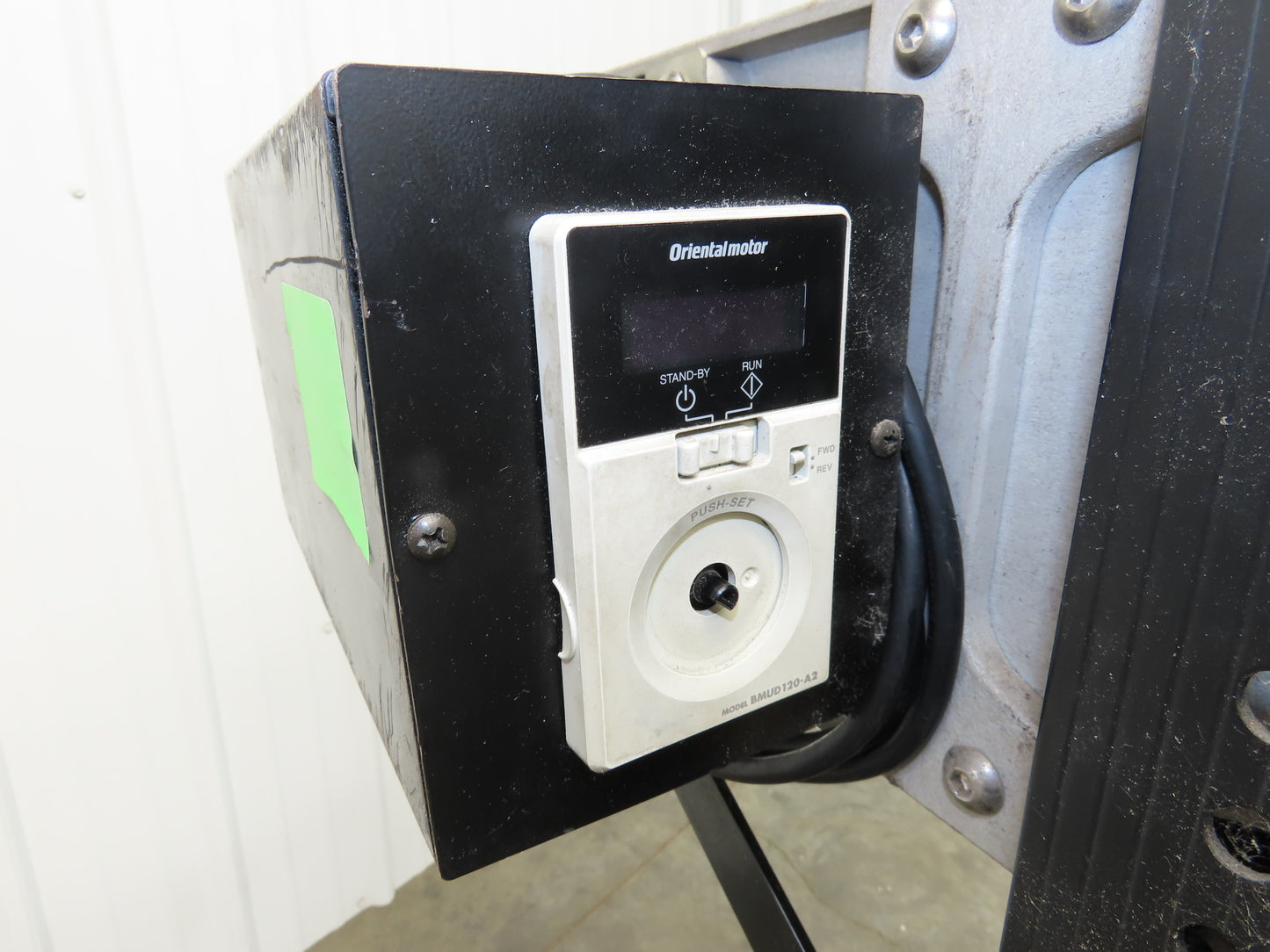 Dynacon 12"x 10' 10" Portable Cleated Belt Incline Conveyor 115V Variable Speed