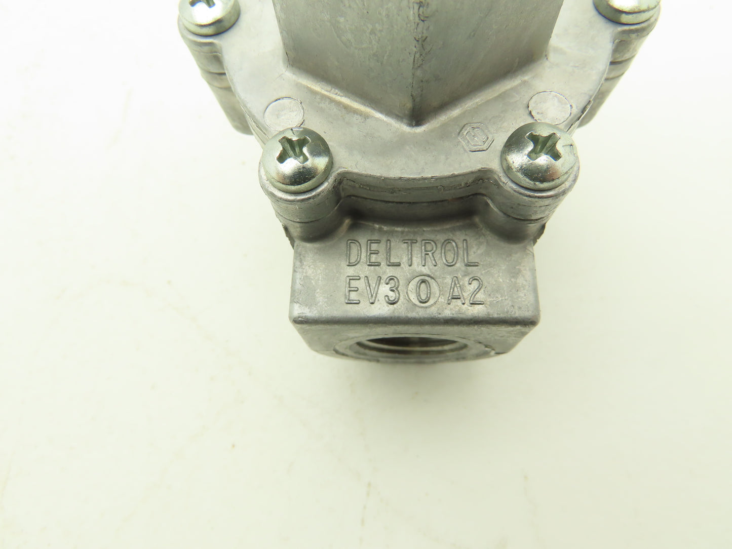 Deltrol 10122-61  EV30A2 Pneumatic Quick Dump Exhaust Valve 1/2NPT & 3/4"NPT