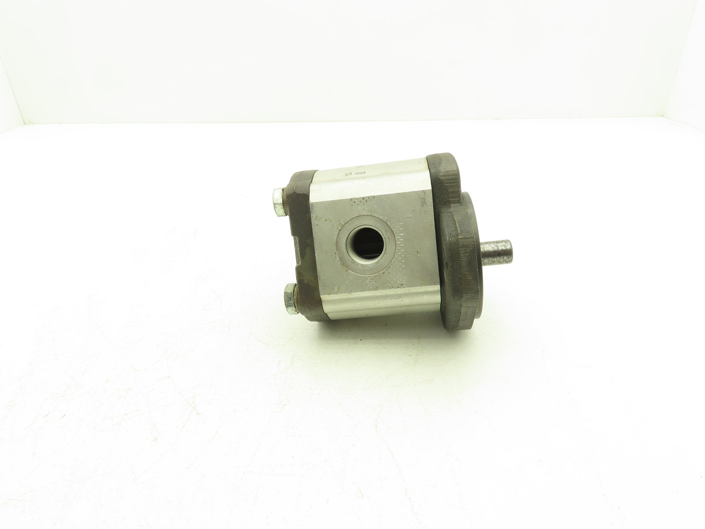 Bosch Rexroth 0510625041 External Gear Pump 5/8" Shaft Mount Holes 4-3/16