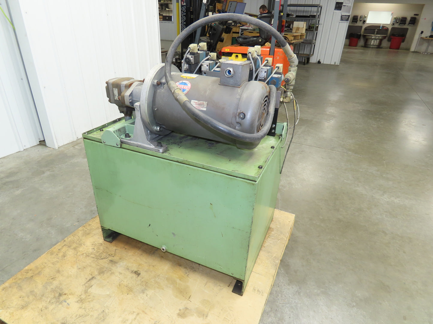 Voith IPH3-10 Henrob Hydraulic Power Unit 3000 PSI 10Hp Rexroth Pump 50 Gal