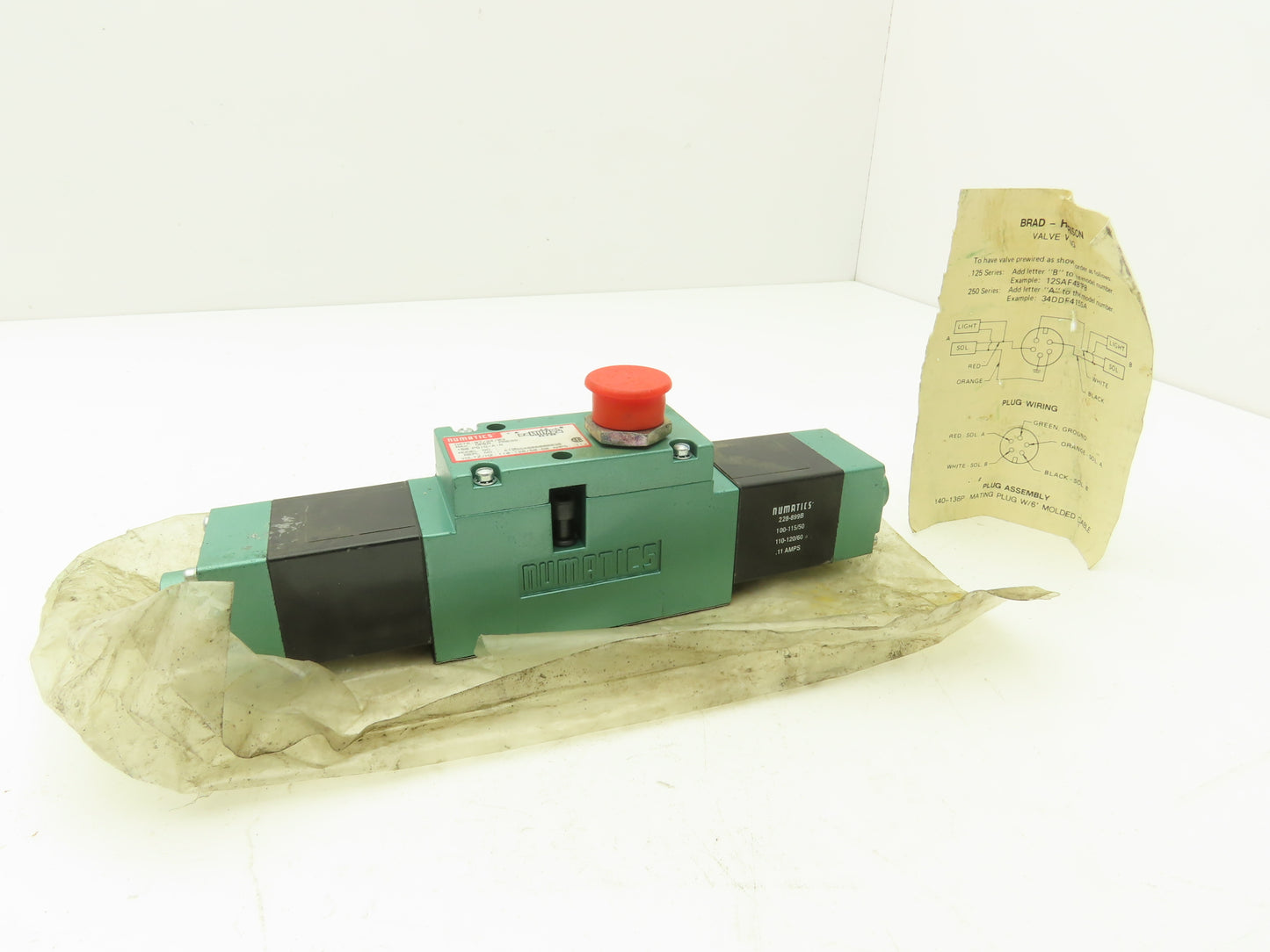 Numatics A12SS4008000030 Pneumatic Double Solenoid Valve 120V 150 PSI 5/2 MK15