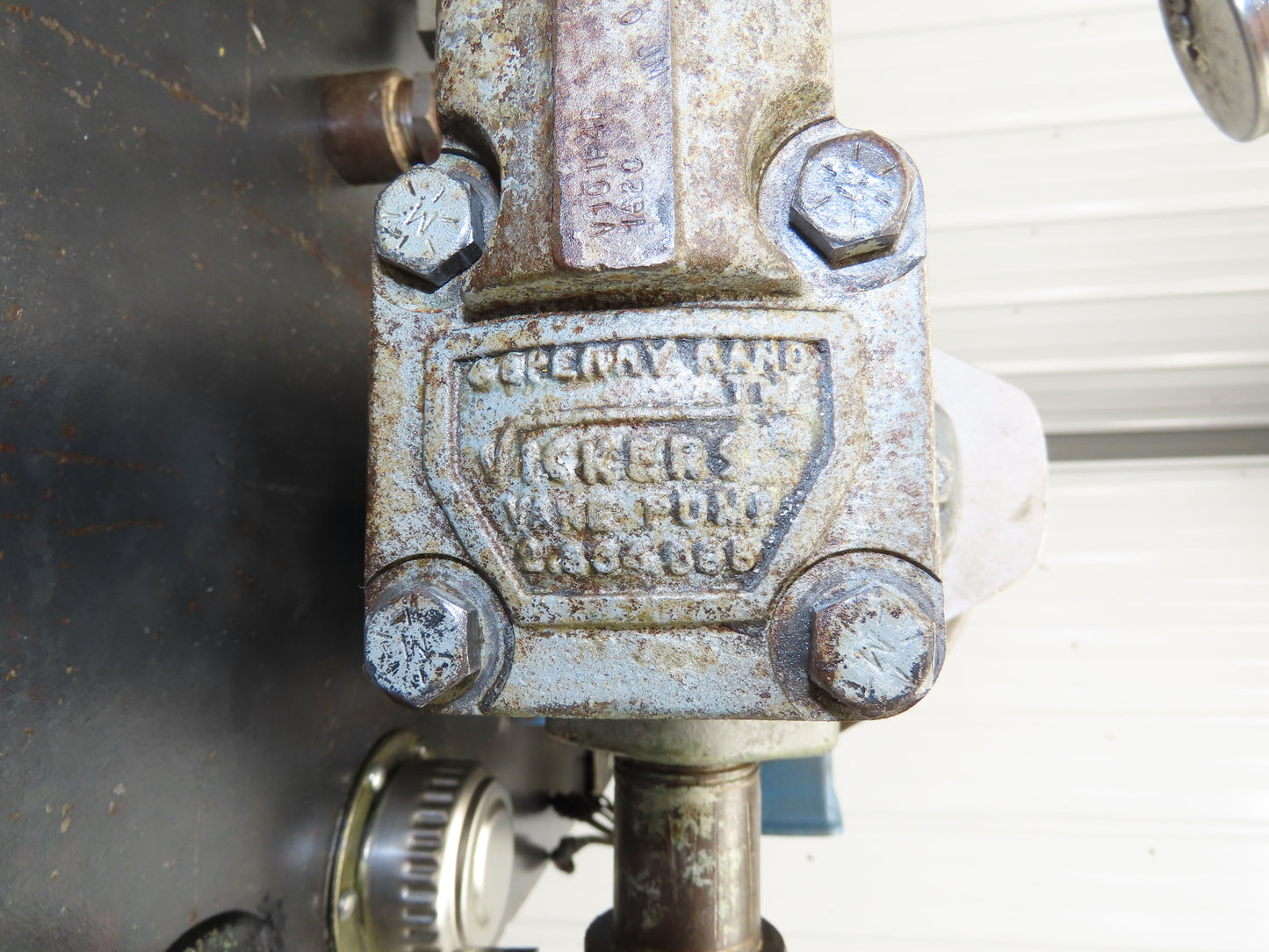 Vickers V101P4P1A20 Hydraulic Power Unit 12 Gal 4gpm 2500psi 3Hp 230/460V 3PH