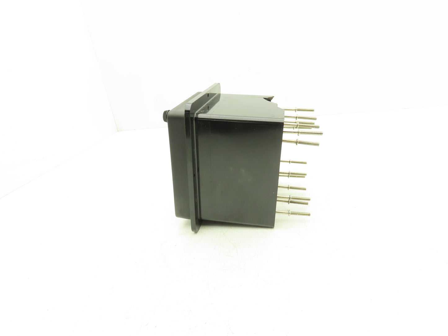 General Electric 12HFA151A2F Relay 125V DC Type HFA w/ Broken Casing