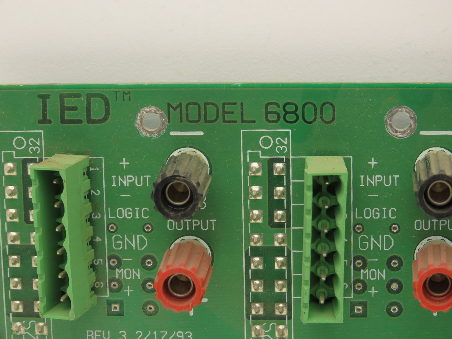 IED IED6800-8 Printed Circuit Board Slot Rack Backplane Rev 2.02