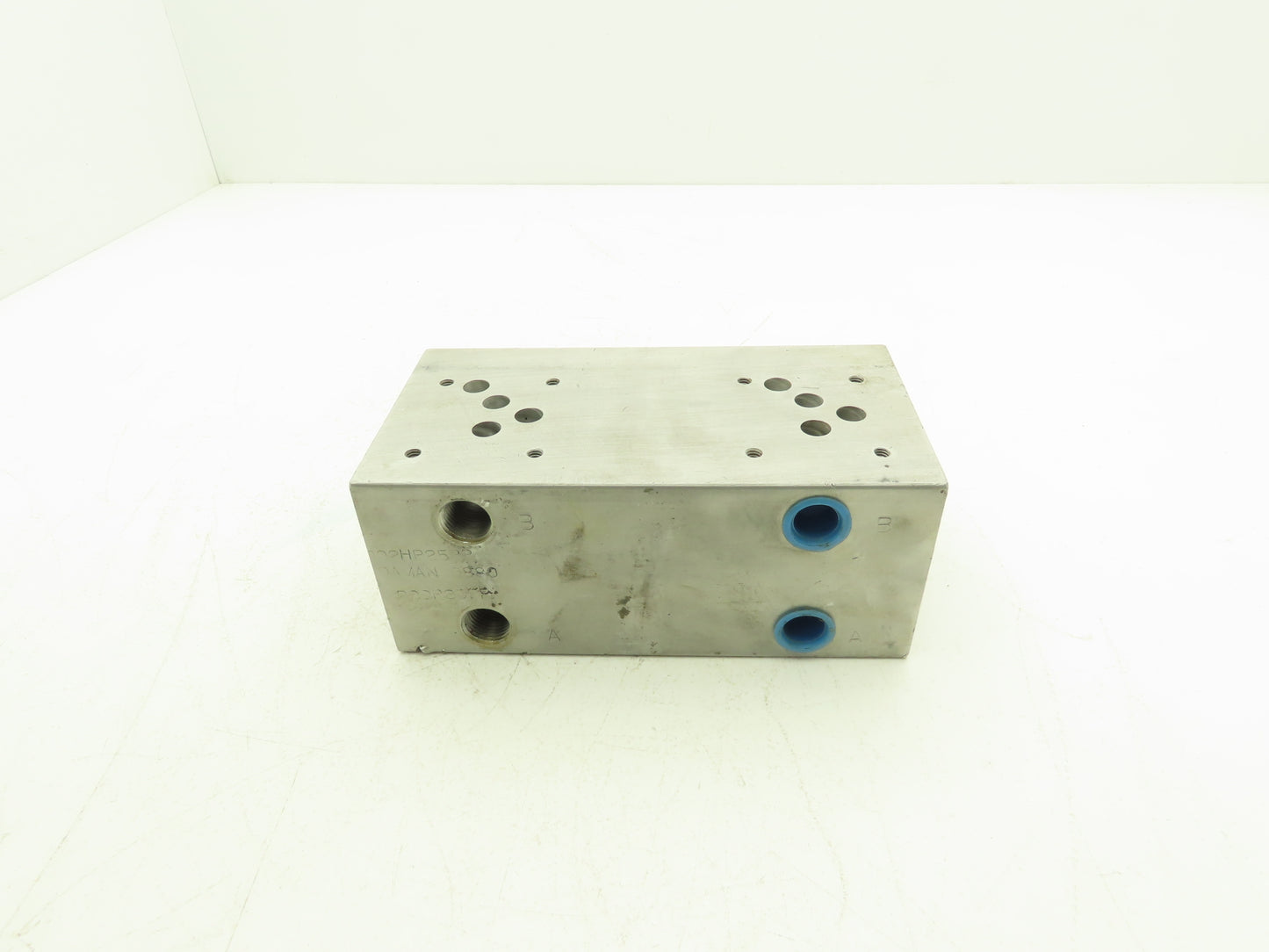 Daman D02HP25PP 2-Station Aluminum Hydraulic Manifold 1/2" & 3/4" NPT Ports