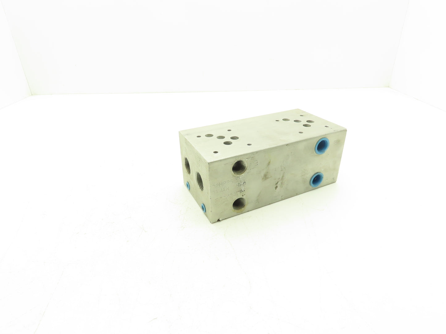 Daman D02HP25PP 2-Station Aluminum Hydraulic Manifold 1/2" & 3/4" NPT Ports