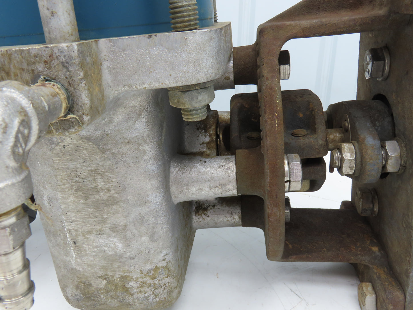 Jamesbury 4" 815L 11 3600TA-A Wafer Sphere Butterfly Valve 316SS ST200B Actuator