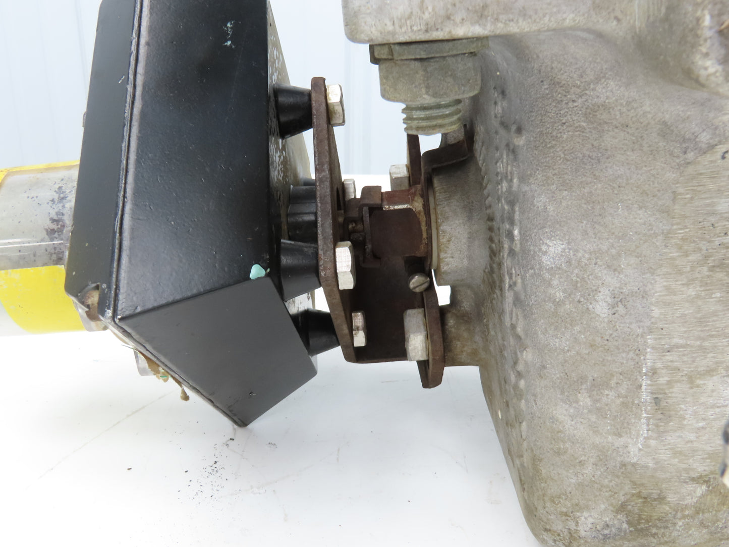 Jamesbury 4" 815L 11 3600TA-A Wafer Sphere Butterfly Valve 316SS ST200B Actuator