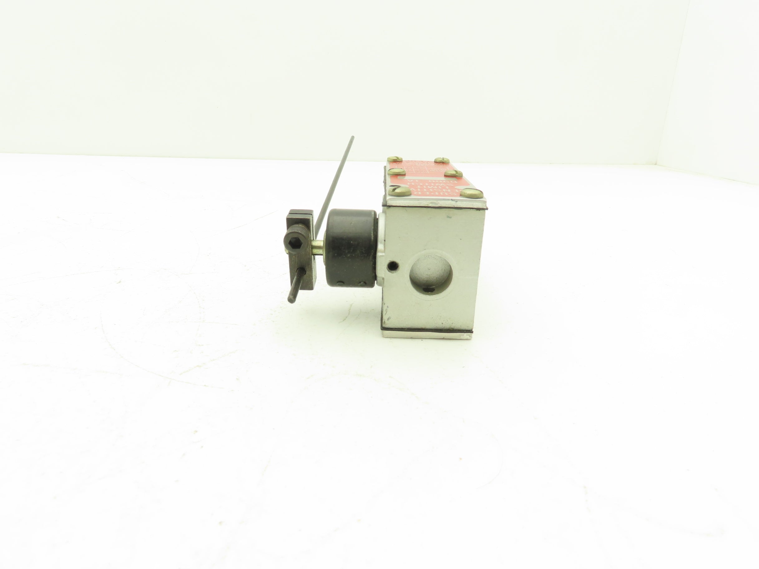 National Acme Co D900-1A Limit Switch Super Sensitive 125/250/460VAC ...