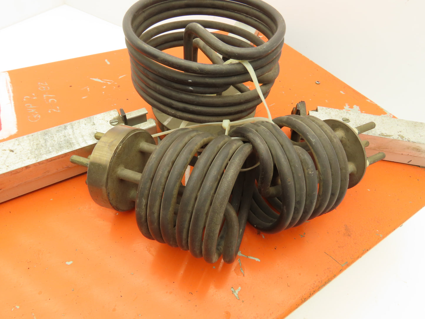 SKF 728605A Coil Element Type Bearing Heater 1300W 115/230V  *Needs Repair*