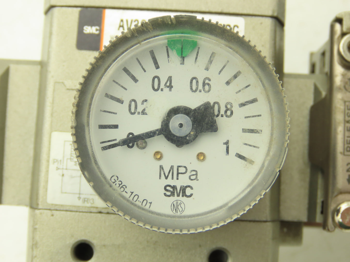 SMC AV3000-03G-5GSC Pneumatic Soft Start Valve 0.2-1.0Mpa 3/8"NPT 24VDC