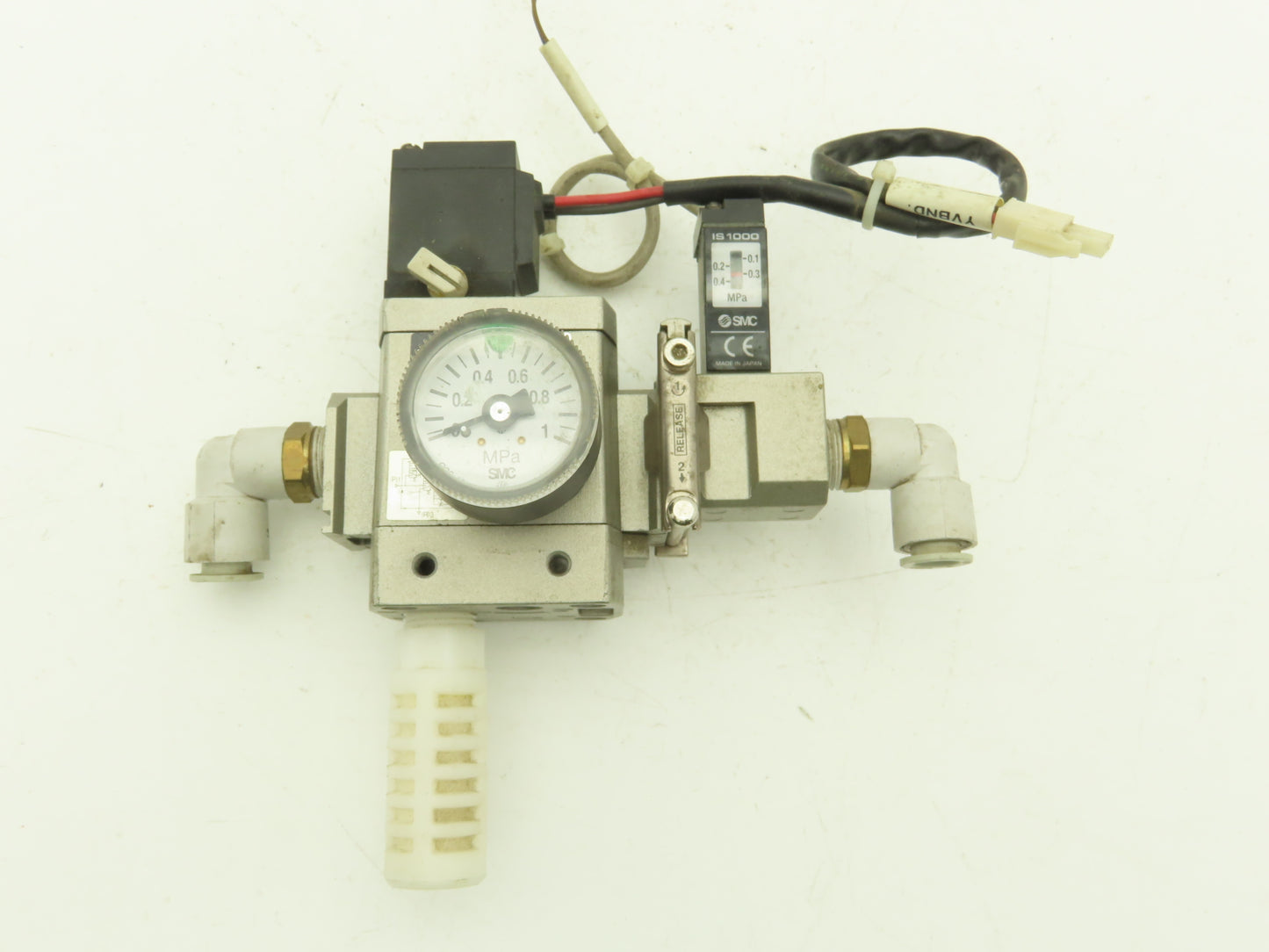 SMC AV3000-03G-5GSC Pneumatic Soft Start Valve 0.2-1.0Mpa 3/8"NPT 24VDC