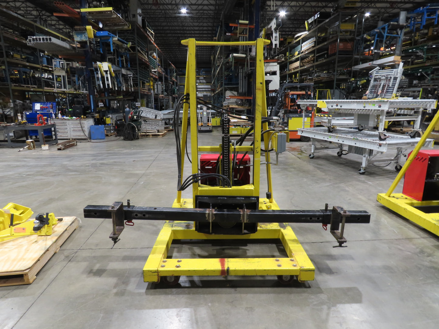 PWI 4K72R Mobile Frame Chassis Rotator RV Trailer Hydraulic 230/480V 3Ph 4000lbs