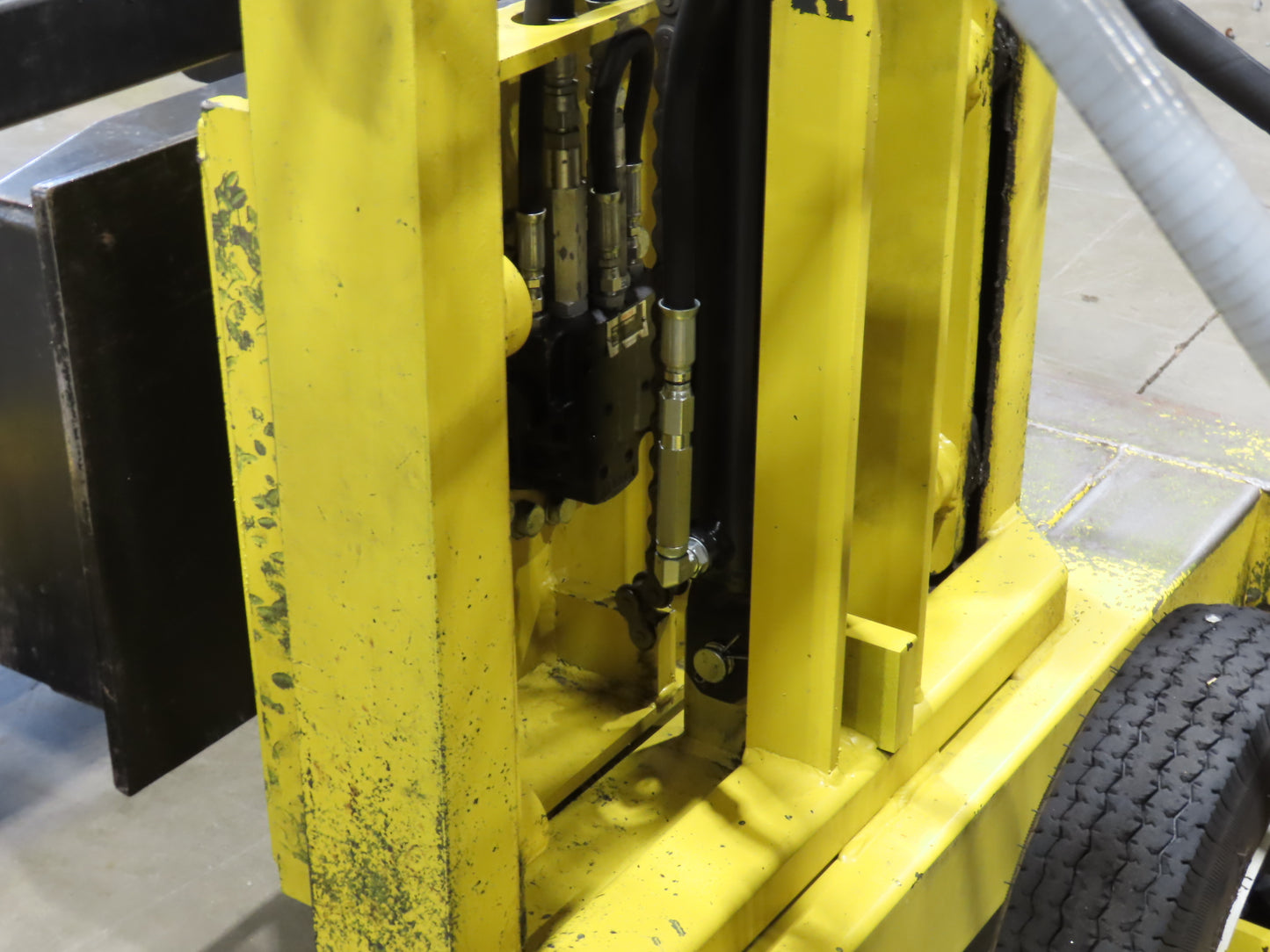 PWI 4K72R Mobile Frame Chassis Rotator RV Trailer Hydraulic 230/480V 3Ph 4000lbs