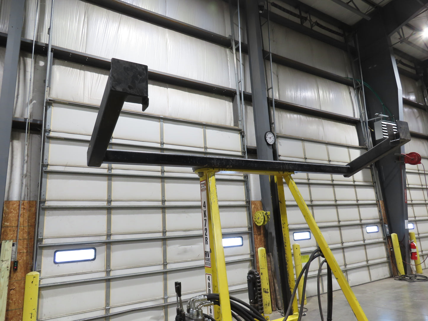 PWI 4K72R Mobile Frame Chassis Rotator RV Trailer Hydraulic 230/480V 3Ph 4000lbs