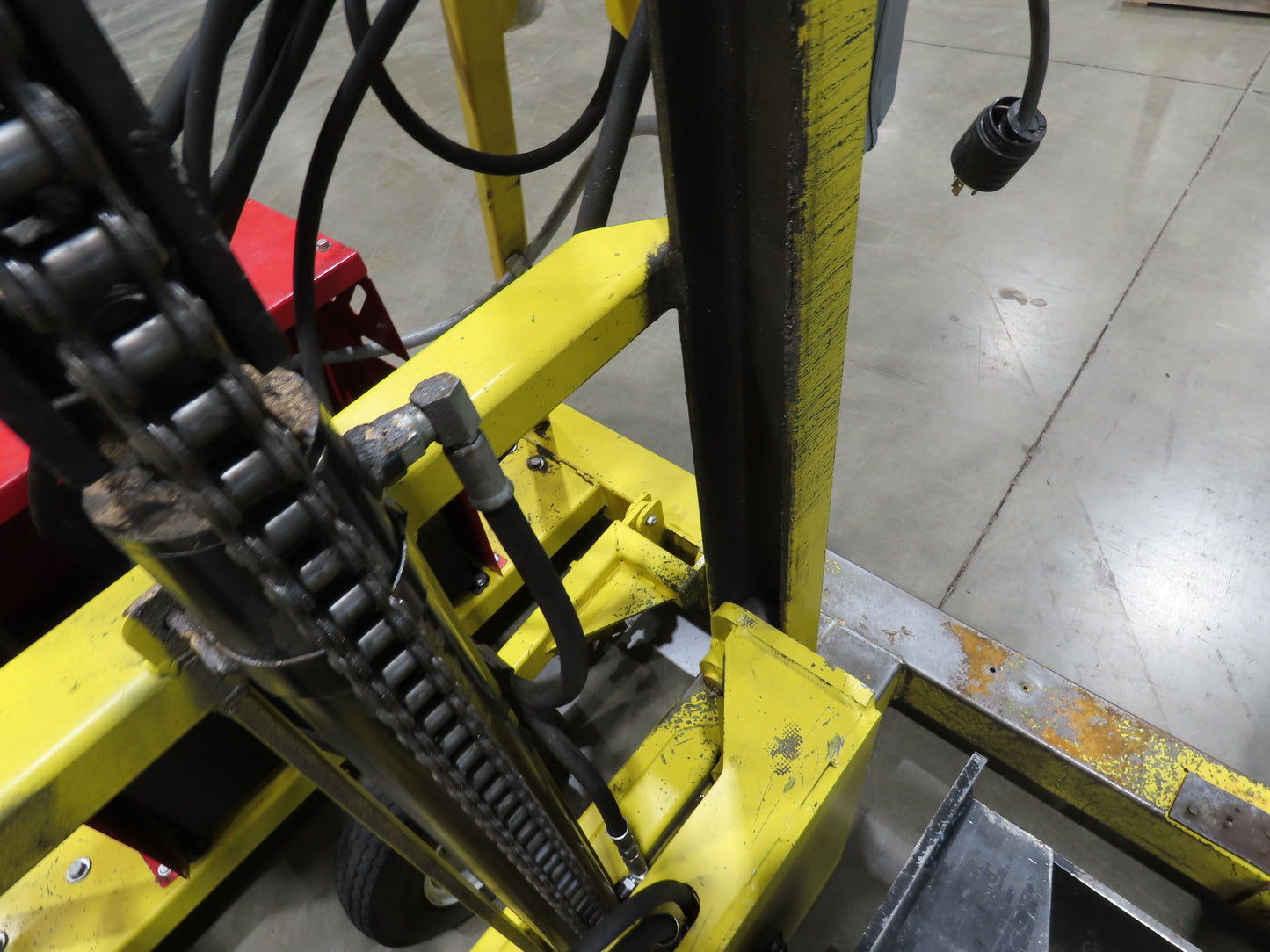 PWI 4K72R Mobile Frame Chassis Rotator RV Trailer Hydraulic 230/480V 3Ph 4000lbs