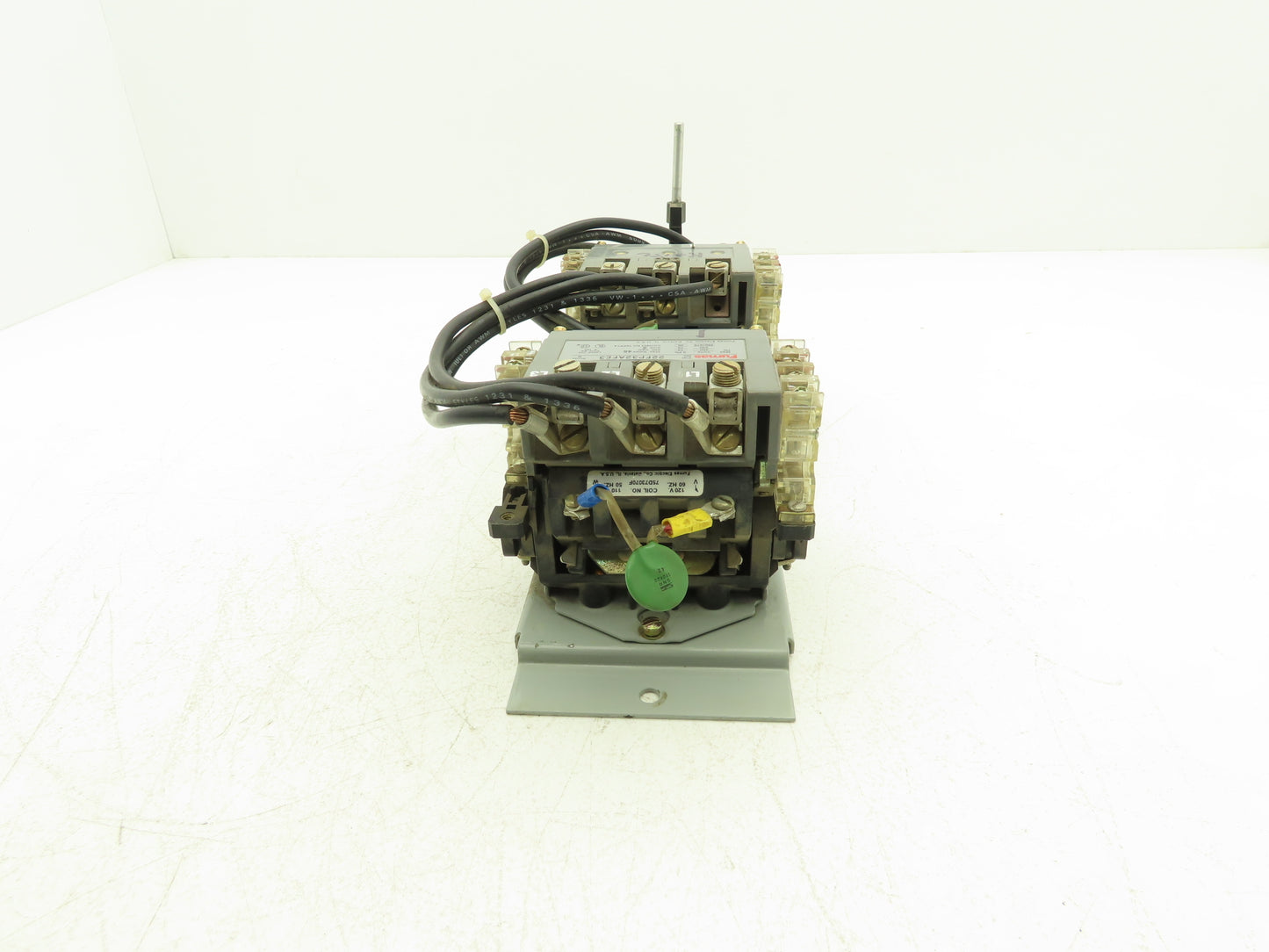 Furnas 22FP32AFE3 Reversing Motor Starter 25Hp Size 2 Max 45A 600 VAC Overload