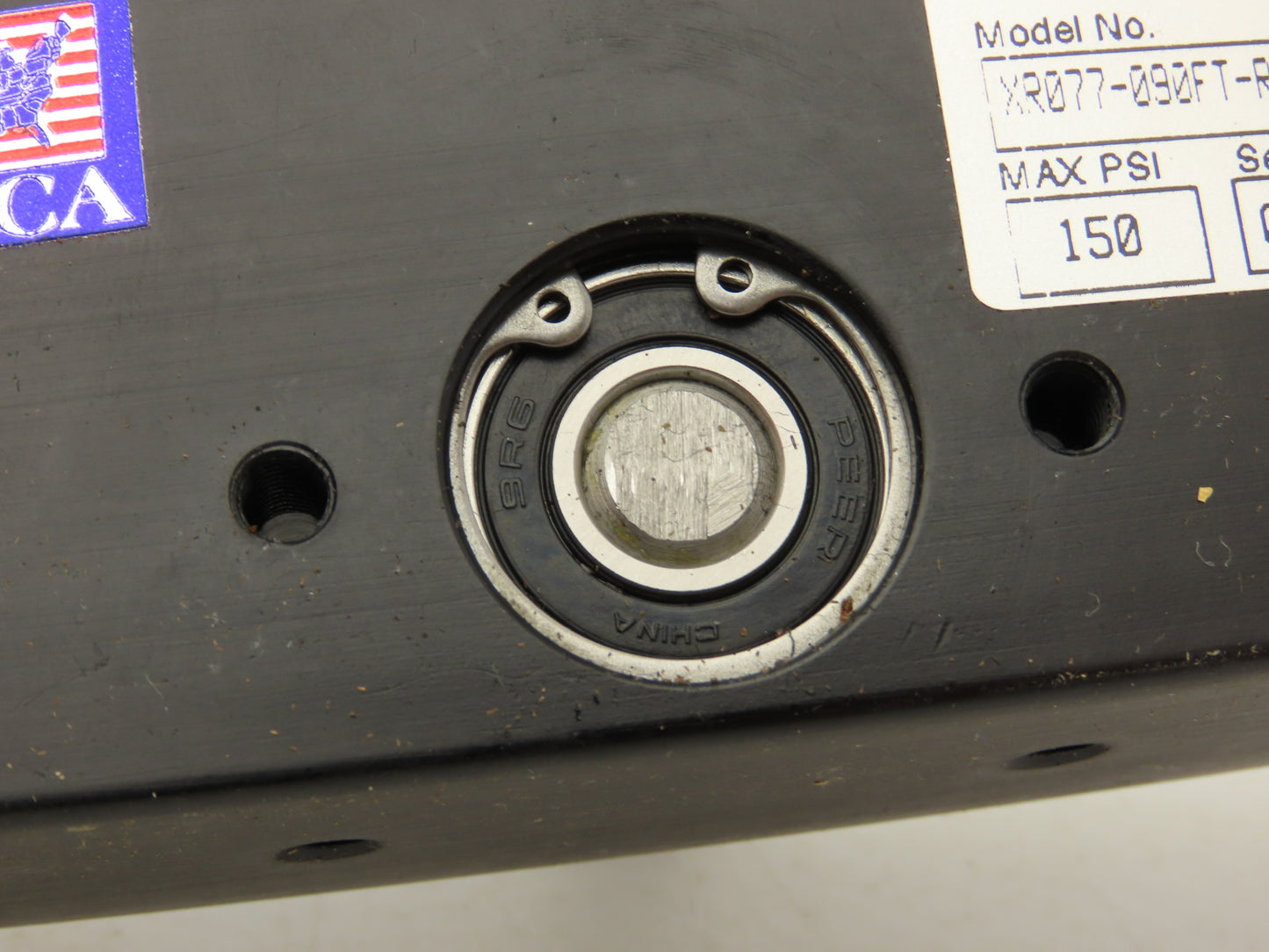 Parker XR077-090FT-RB23-A Pneumatic Rotary Actuator 3/8" Shaft 90Deg Rotation