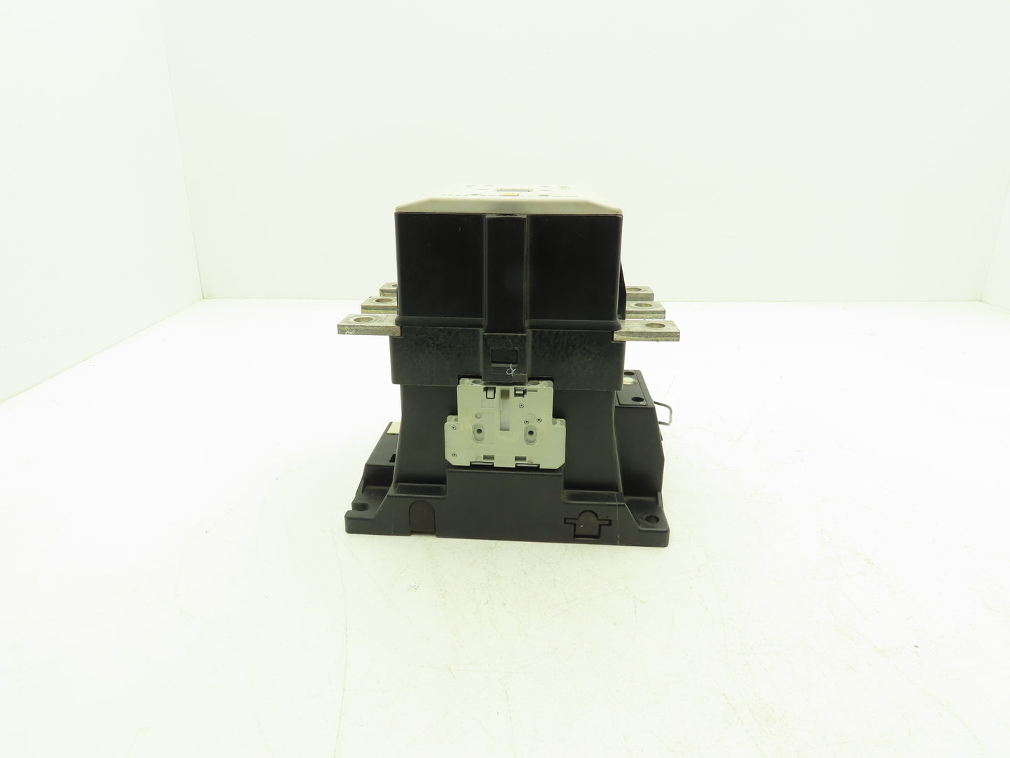 Moeller DIL8M AC Motor Starter Contactor 250Hp 600V 3Ph 240V Coil