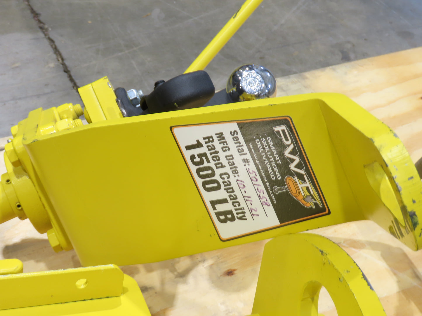 PWI 4K72R Mobile Frame Chassis Rotator RV Trailer Hydraulic 230/480V 3Ph 4000lbs