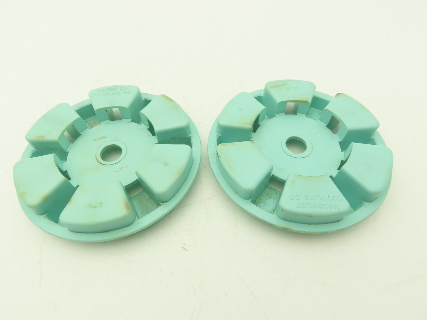 Magnaloy 670 Flexible Coupling Insert Teal Color-Hytrel Material Lot of 2