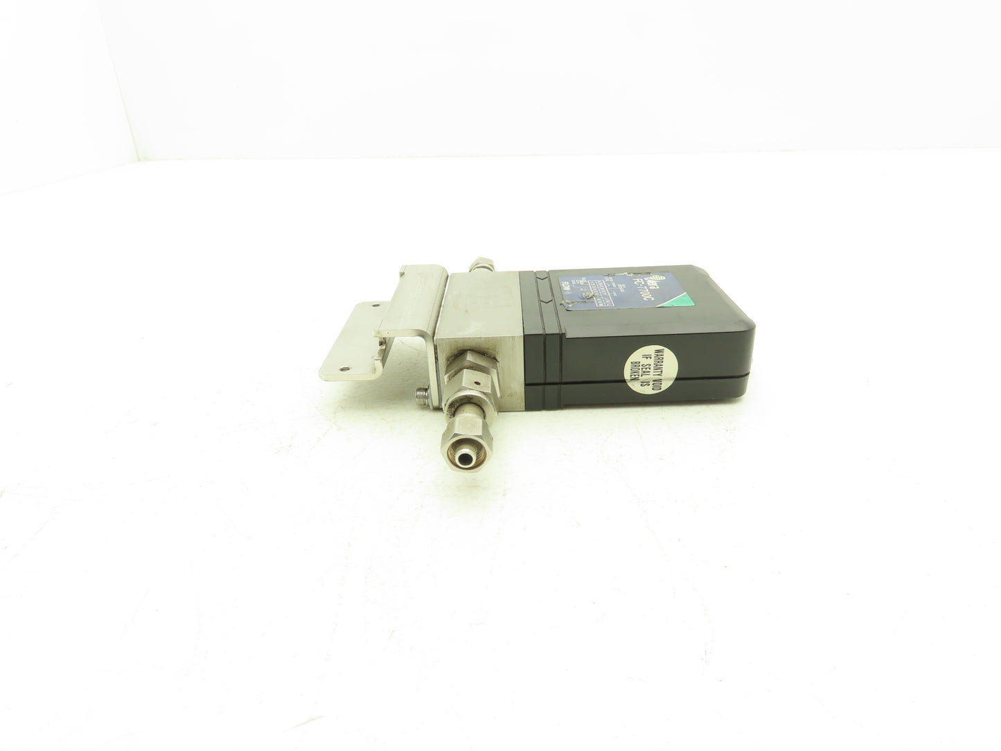 Aera FC-7700C Mass Flow Controller 20 SCCM Stainless Steel Gas FC7700C