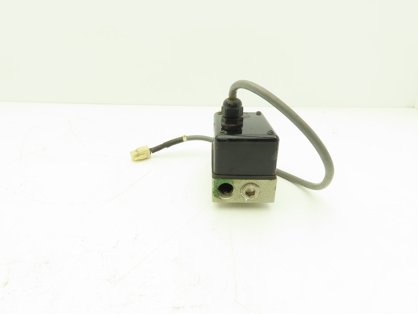 Taiyo DFS3-1200-DC24V-5 Digital Flow Switch 3/8" NPT 1MPa 24VDC