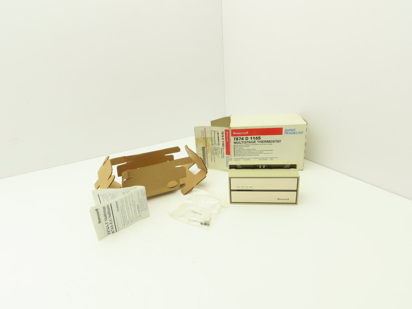 Honeywell T874D1165 Multistage Thermostat 24V 2 Stage Heating 2 Stage Cooling