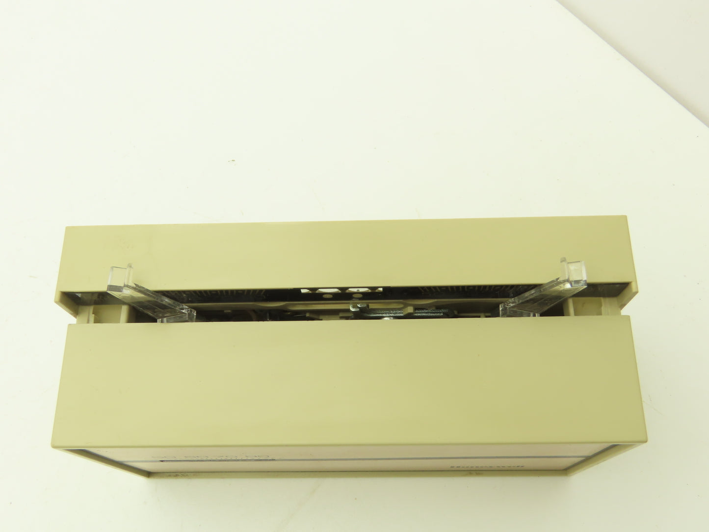 Honeywell T874D1165 Multistage Thermostat 24V 2 Stage Heating 2 Stage Cooling