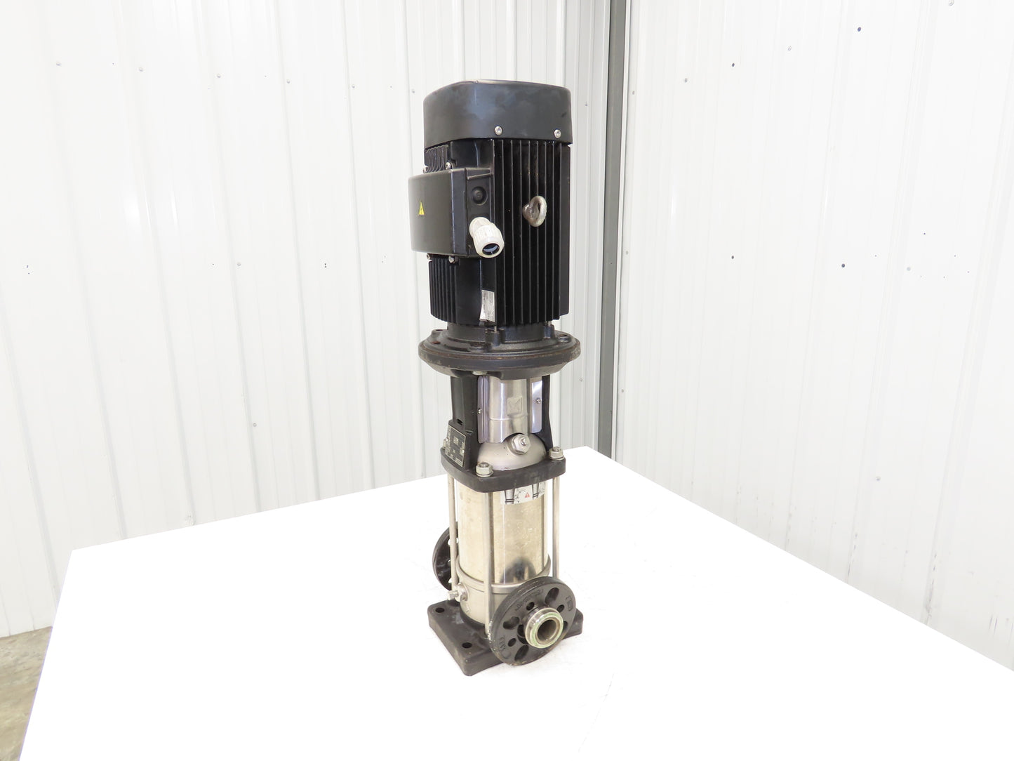 Grundfos CRN5-7 A-FGJ-G-V-HQQV Inline Centrifugal Pump 1-1/4" Flanged 230/460V