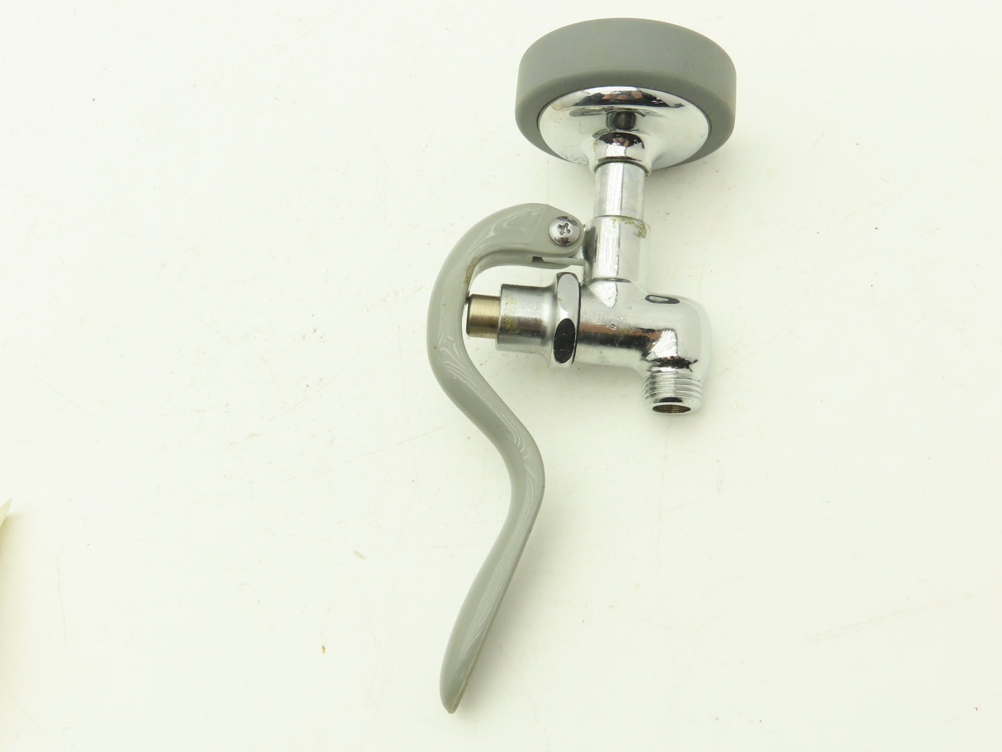 T&S B-107 Spray Valve W Grey Rubber Bumper DOE Spray Face 1.15 GPM @60PSI