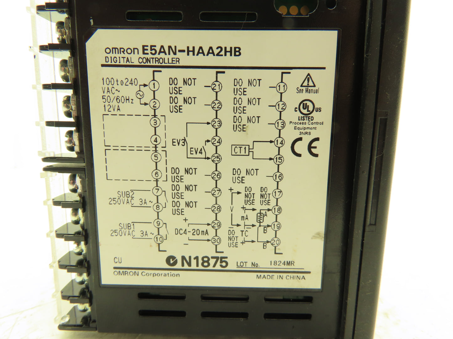 Omron E5AN-HAA2HB Digital Temperature Controller 100-240VAC 50/60Hz 12VA