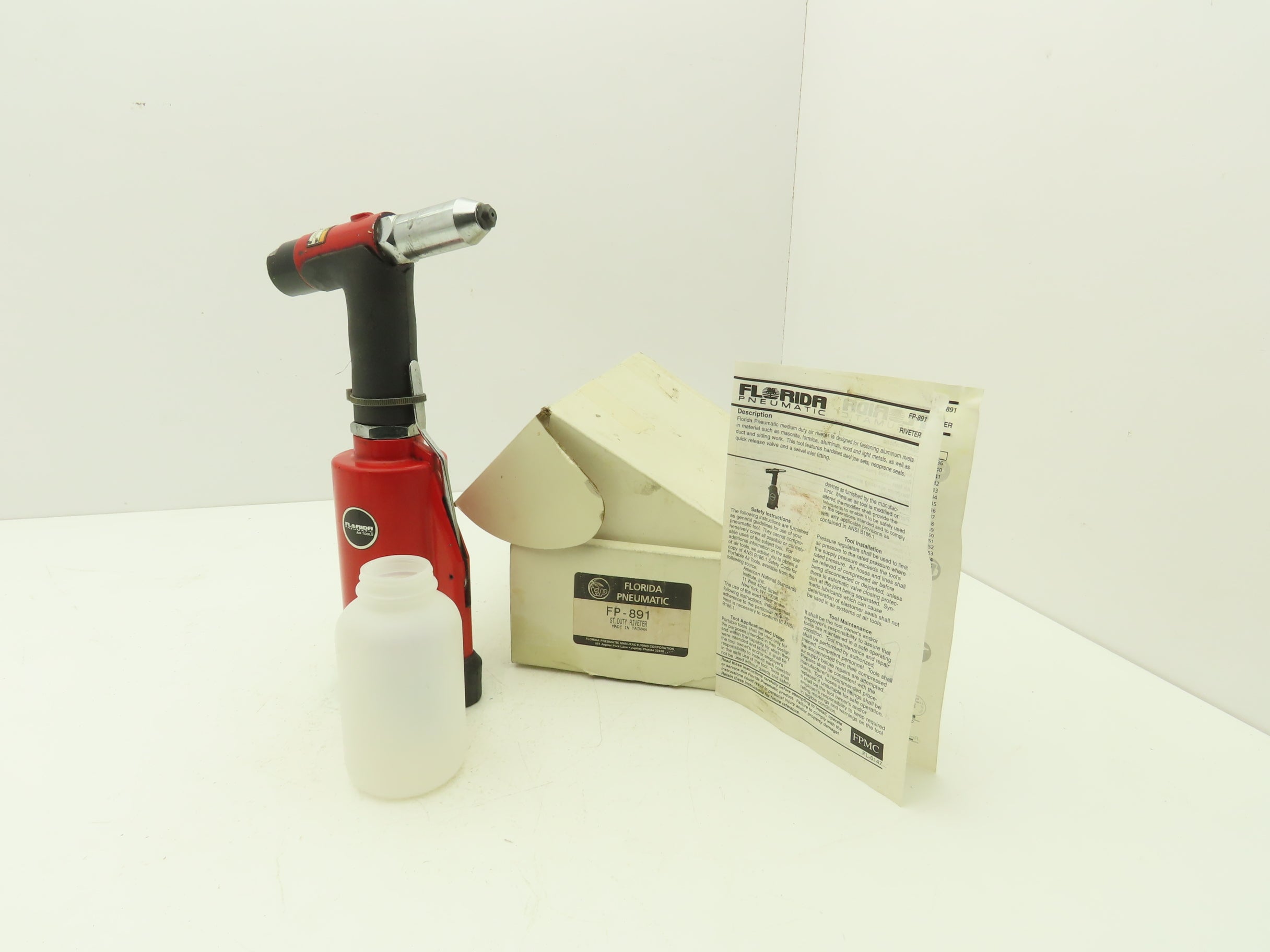 FP Florida Pneumatic FP-891 Air Rivet Gun 3/16