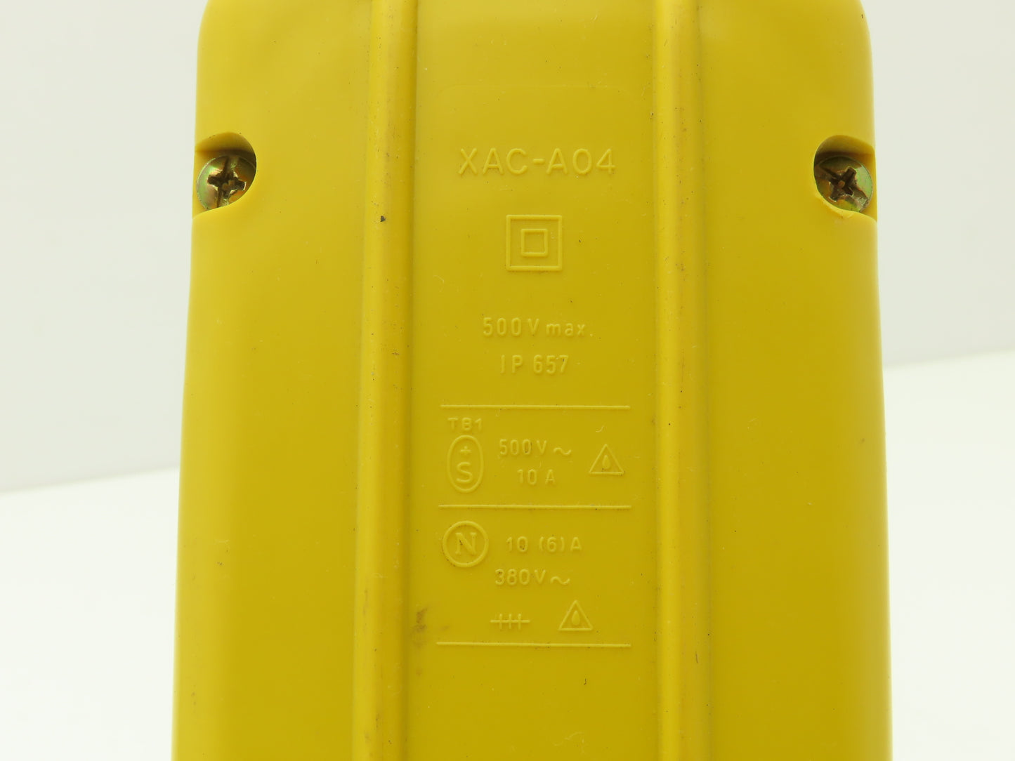 Telemecanique XAC-A04  4-Station Pushbutton Control Pendant Enclosure Empty 500V