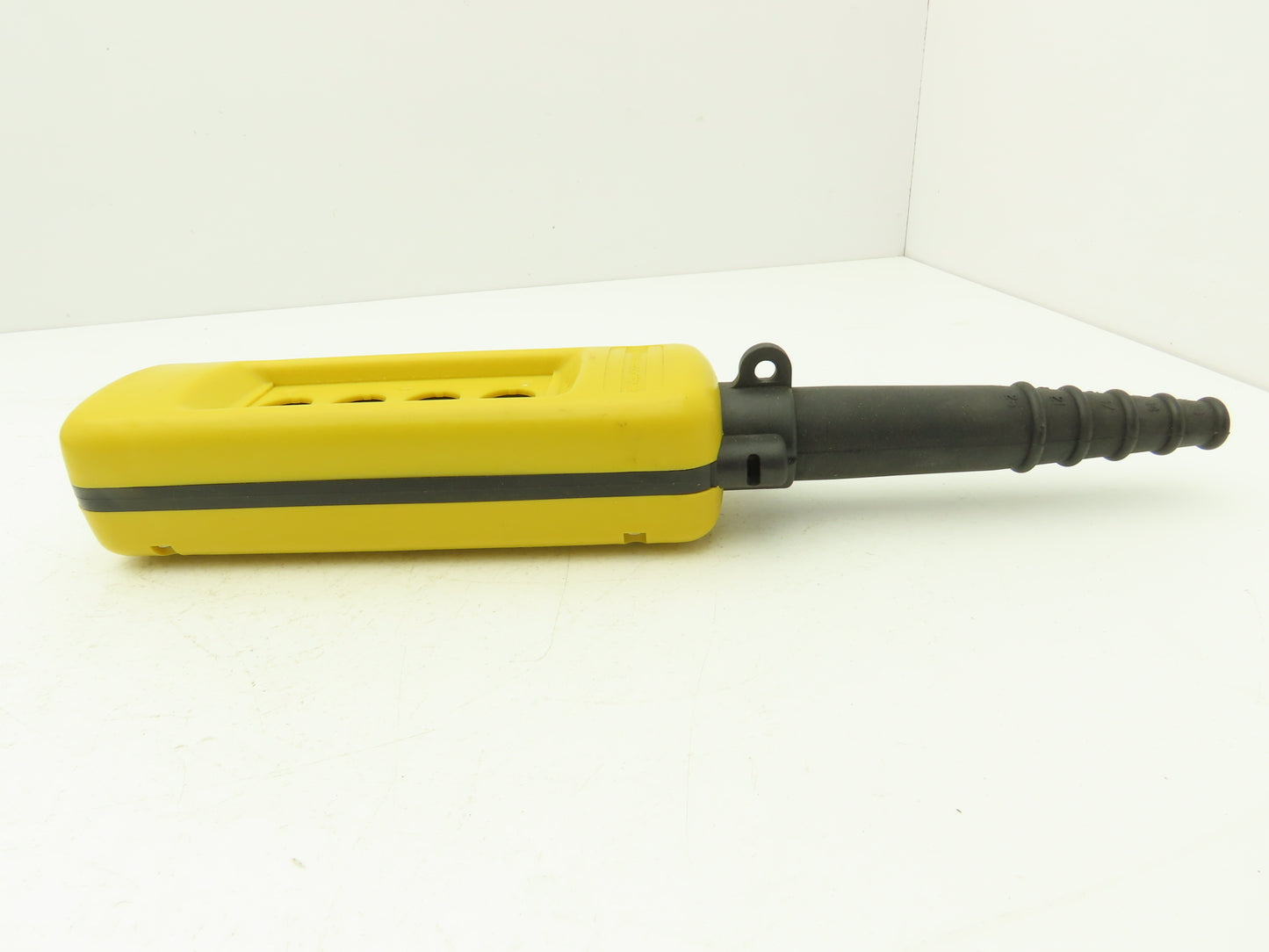 Telemecanique XAC-A04  4-Station Pushbutton Control Pendant Enclosure Empty 500V