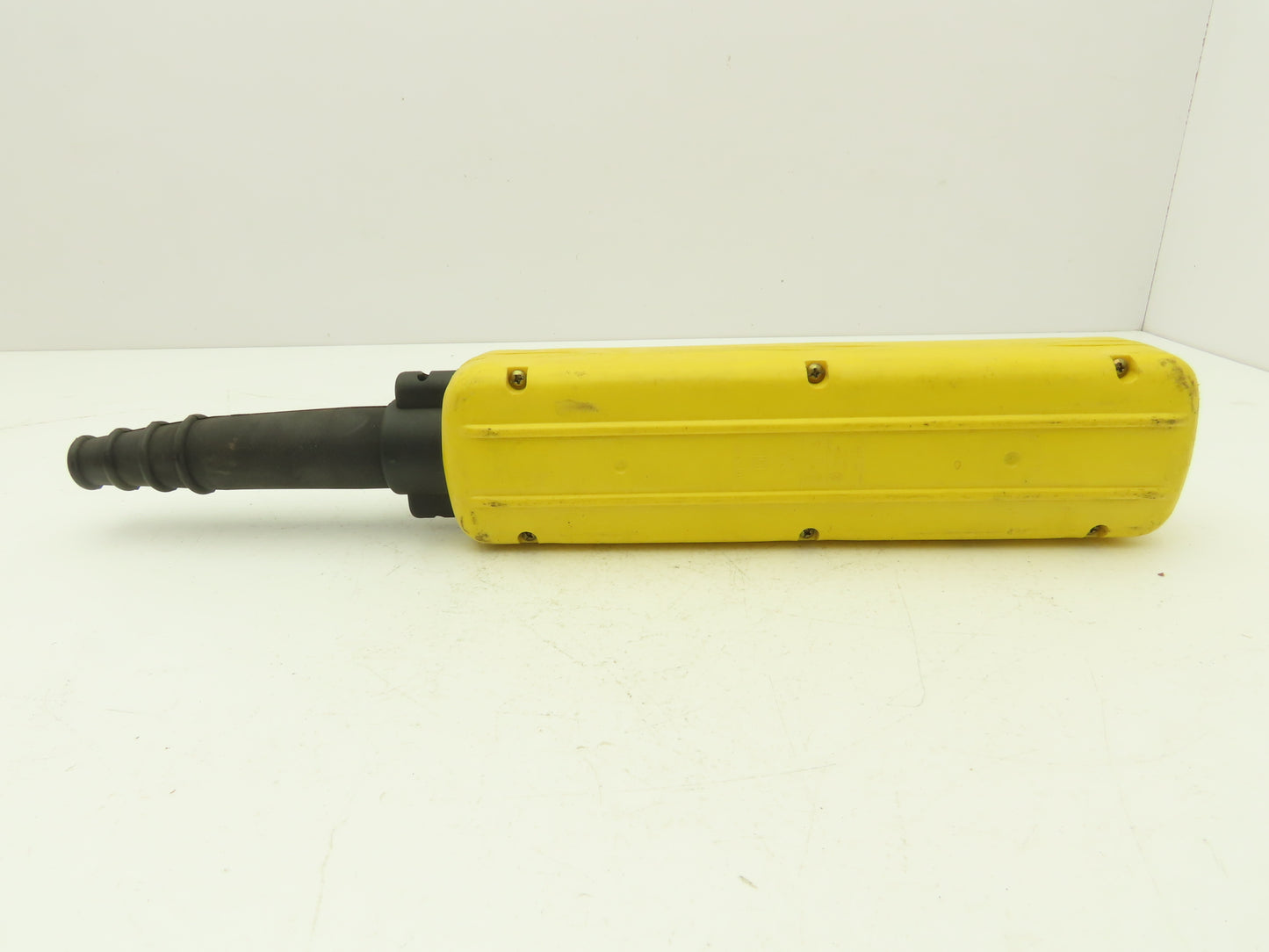 Telemecanique XAC-A06  6-Station Pushbutton Control Pendant Enclosure Empty 500V