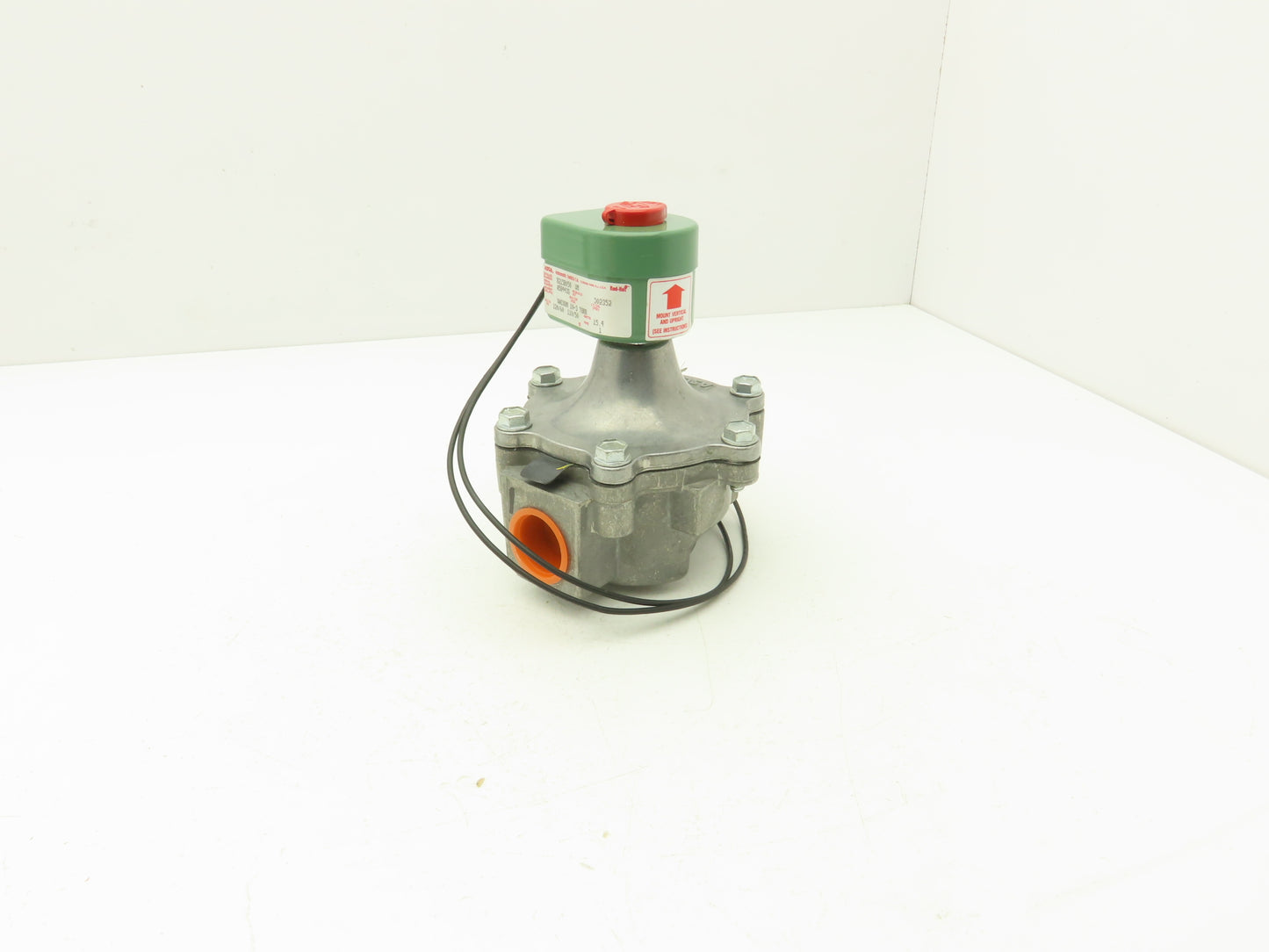 Asco Redhat 8215B50VM Solenoid Valve 2 Way Vacuum 10-3 NC 110/120VAC 1"NPT