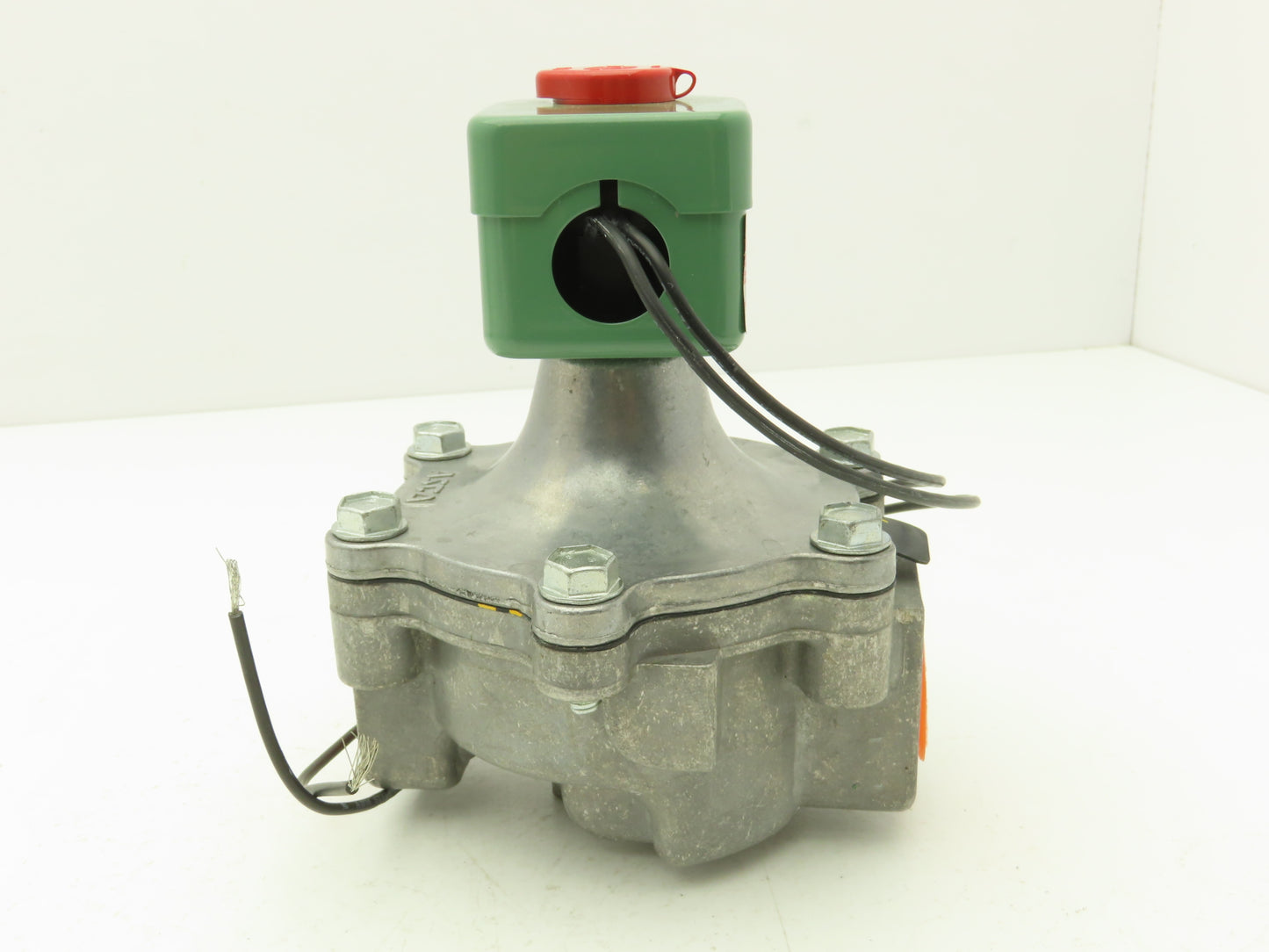 Asco Redhat 8215B50VM Solenoid Valve 2 Way Vacuum 10-3 NC 110/120VAC 1"NPT