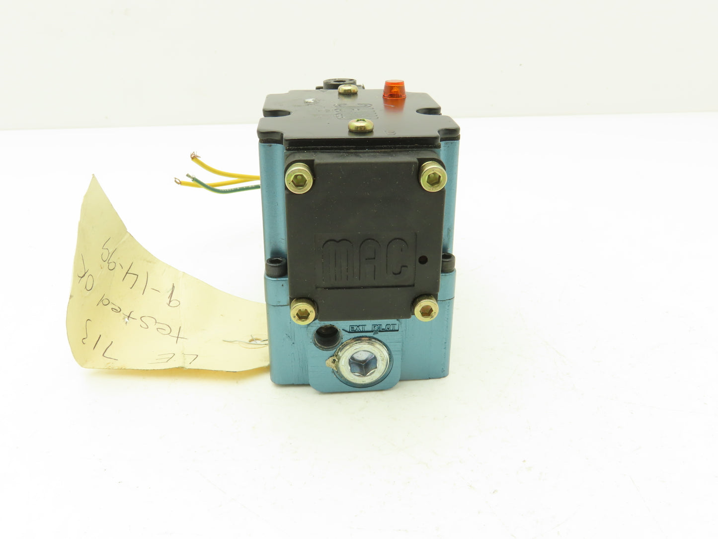 MAC 6513B-222-PM-111DA Pneumatic Solenoid Valve 4 Way Light 120VAC 50/60Hz