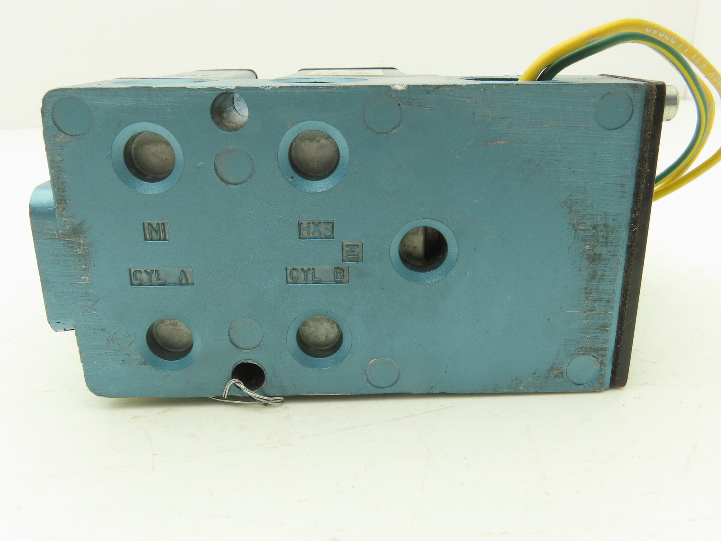 MAC 6513B-222-PM-111DA Pneumatic Solenoid Valve 4 Way Light 120VAC 50/60Hz